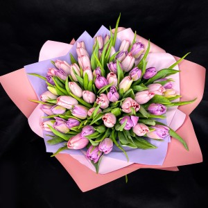Bukiet różowo-fioletowych tulipanów 
