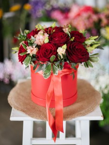 Flower Box brzoskwiniowo - czerwony